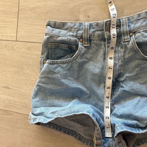 Cotton on women’s high rise mom shorts size 4 - Picture 5 of 9